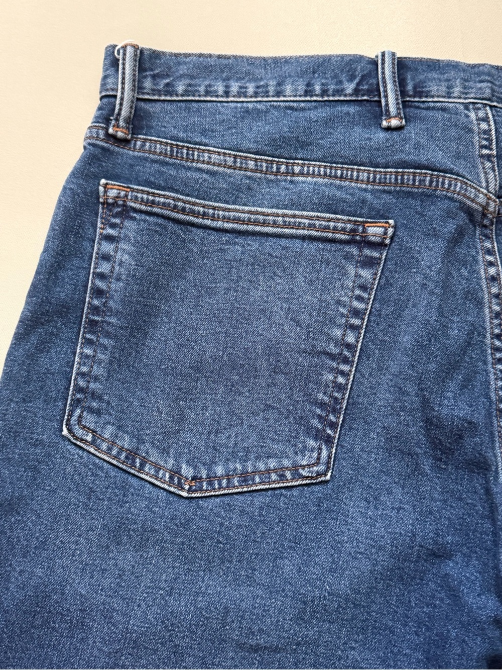 GAP Men’s Slim Straight Jeans - Mid Blue Wash - Picture 13 of 16